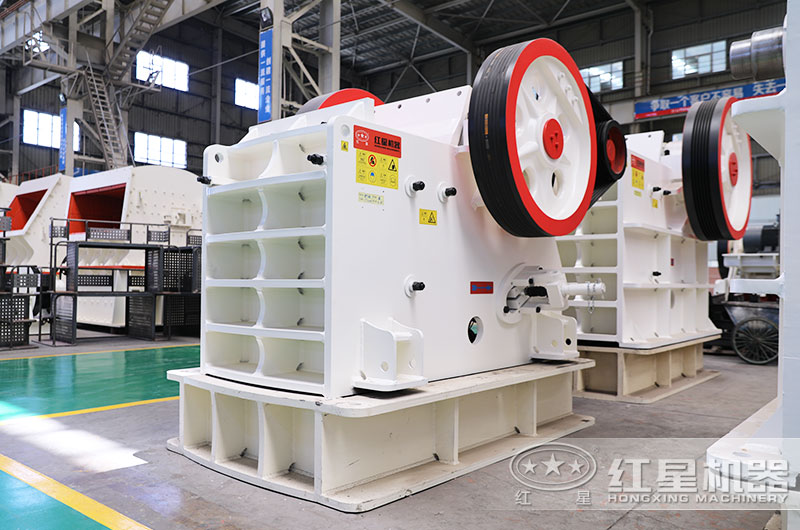 顎式粉碎機(jī)圖片 顎式粉碎機(jī)圖片