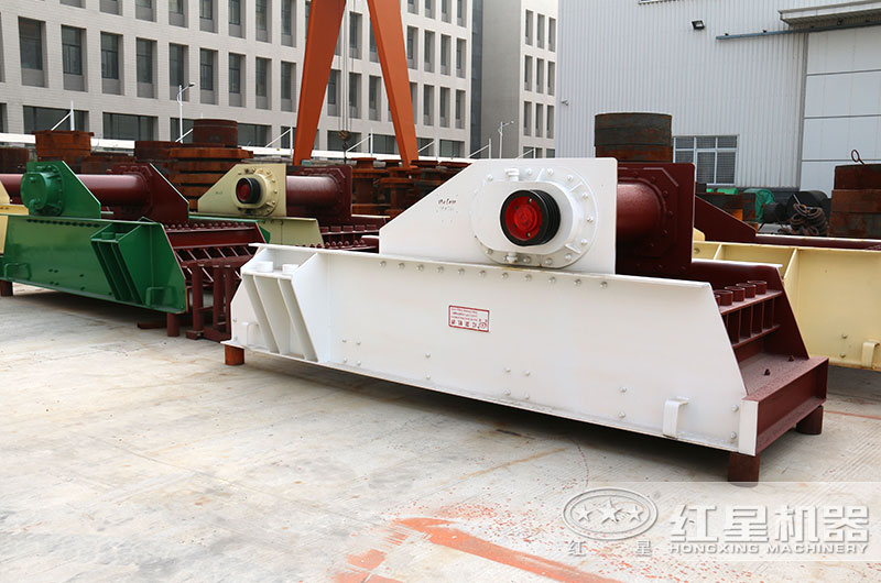 振動(dòng)給料機(jī)圖片 振動(dòng)給料機(jī)圖片