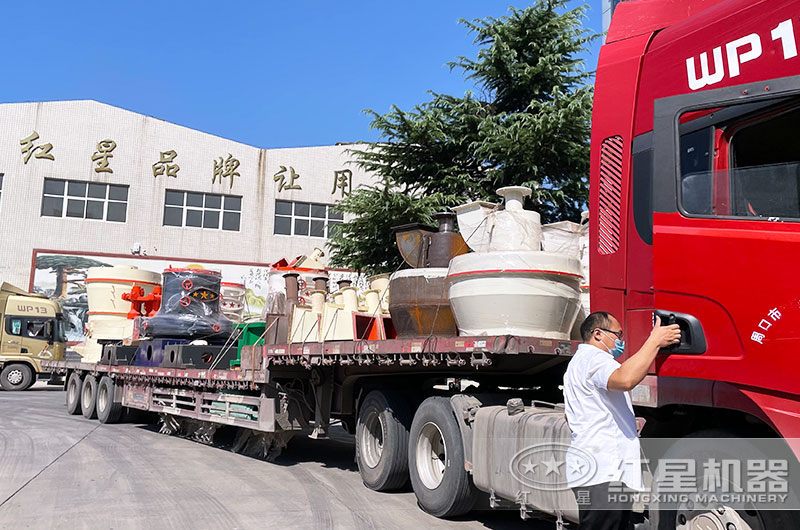 高嶺土磨粉生產線設備發貨 高嶺土磨粉生產線設備發貨