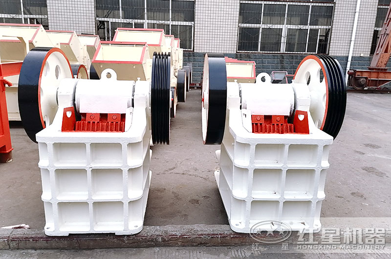 顎式破碎機 顎式破碎機