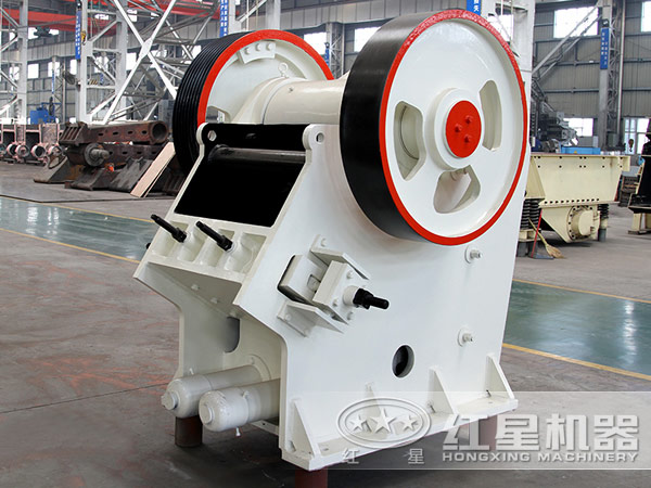 對比傳統(tǒng)鄂破機(jī)，新一代歐版鄂式破碎機(jī)具有哪些優(yōu)勢？