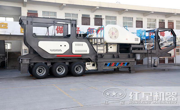 時產200噸移動碎石破碎機多少錢一臺（附現(xiàn)場視頻）
