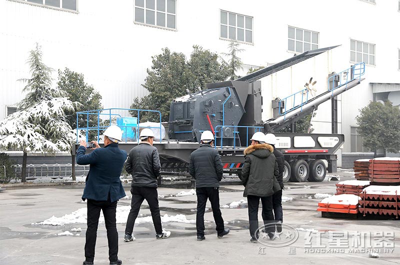 客戶來廠參觀設備