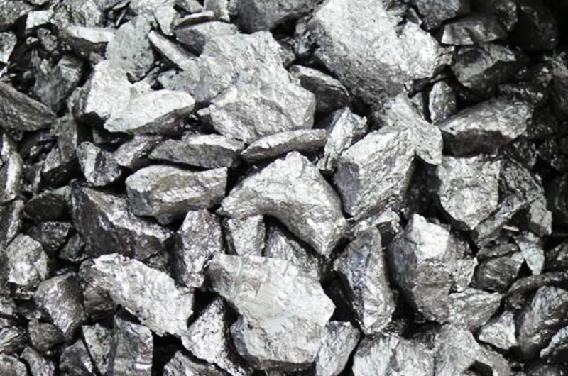 成套環保工業硅破碎機設備有哪些，價格是多少？