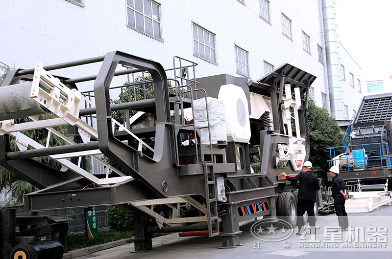 客戶來廠考察移動建筑垃圾處理設(shè)備