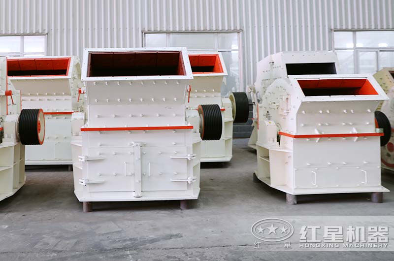 不同價位的多種型號高產(chǎn)細(xì)碎機(jī)生產(chǎn)車間