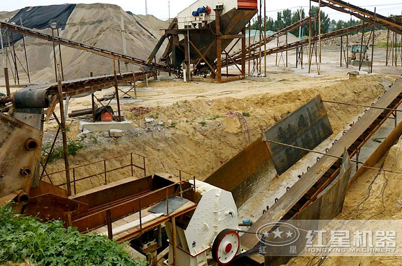 固定式成套石子生產(chǎn)設備生產(chǎn)現(xiàn)場