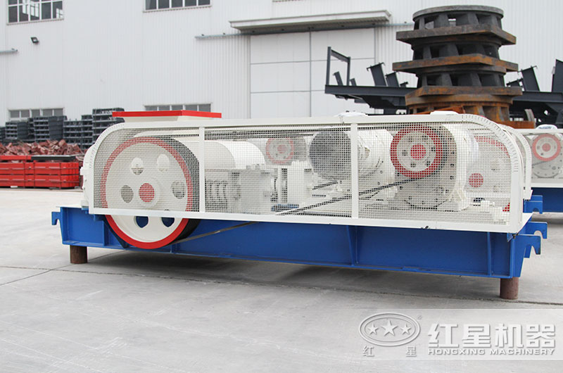 對輥式破碎機哪里有？來這里！型號全且價格還不貴！